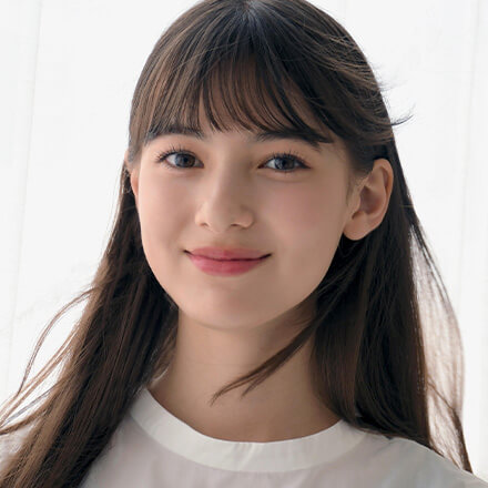 土方エミリ