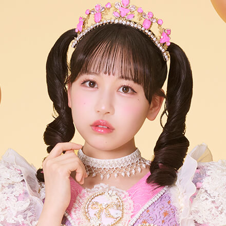 松本かれん（FRUITS ZIPPER）